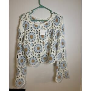 NWT Altar’d State Crochet Flower Top White Blue Boho Long Sleeve Scalloped L/XL